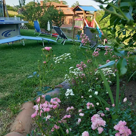 Azienda Agrituristica La Borgaccia 팜스테이 *