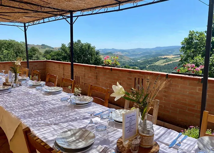 Lantgård Azienda Agrituristica La Borgaccia